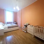 Dzīvoklis Spacious Old Town Family & Friends Peachy Two Bedrooms Apartment, Nearby The Presidential Castle *