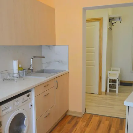 Spacious Old Town Family Peachy 2 Bedrooms Apartment, Nearby The Presidential Castle Riga