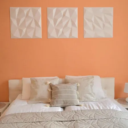 Spacious Old Town Family Peachy 2 Bedrooms Apartment, Nearby The Presidential Castle Apartamento