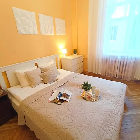 公寓 Spacious Old Town Family Peachy 2 Bedrooms Apartment, Nearby The Presidential Castle 里加